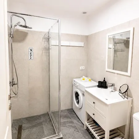 56 1 Apartament *